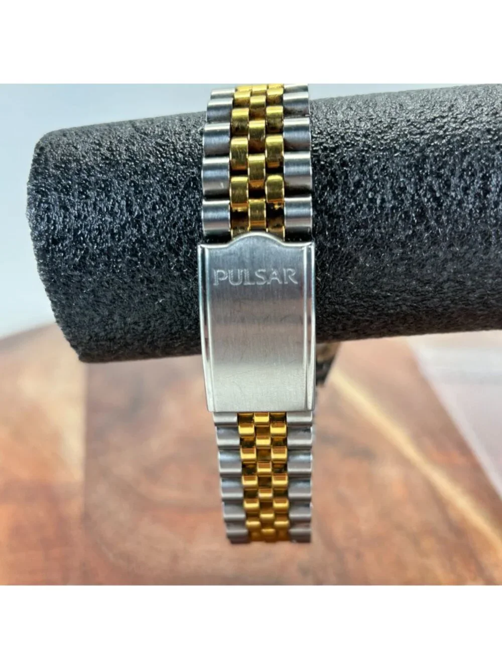 Pulsar this watch
